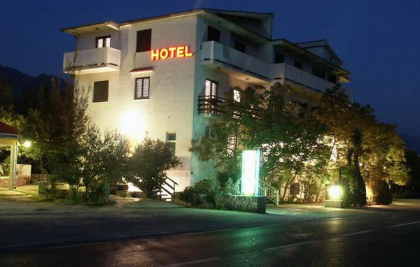 151_hf_velebit_200309_240.JPG